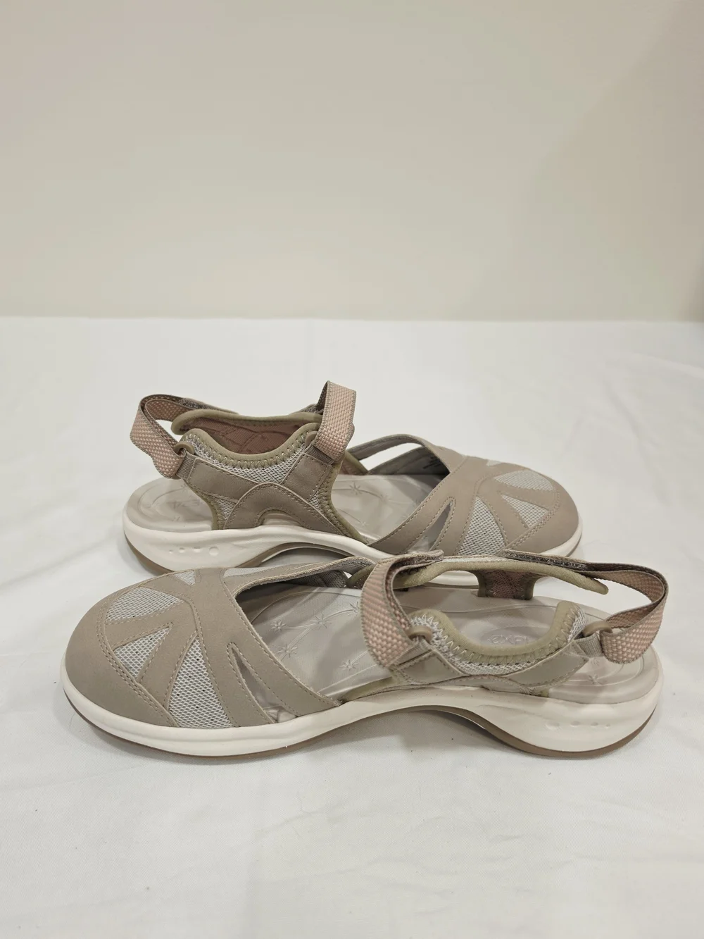 Easy Spirit Women's Esplash Taupe and Cream Slingback Sandals